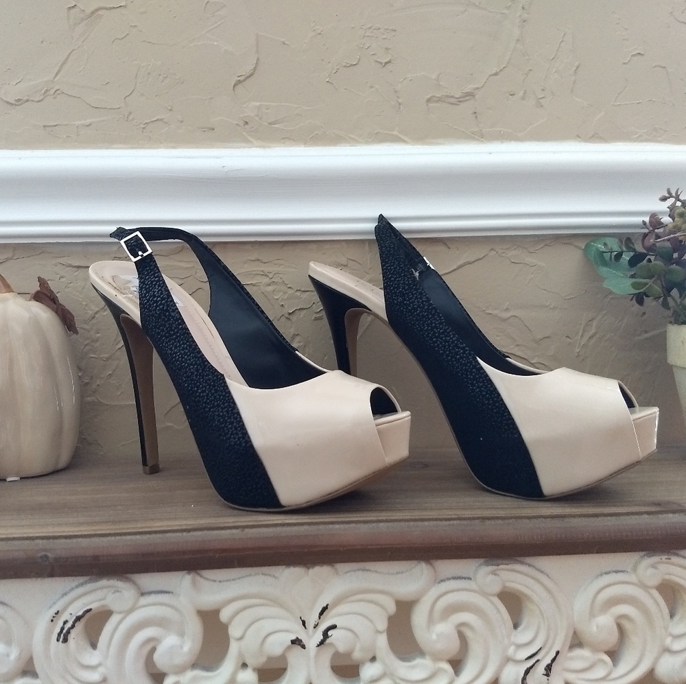 BCBG GENERATION Heels